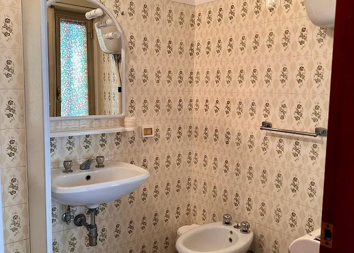 Hotel Asso Di Coppe 2*